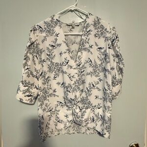 Sweet Rain Blue and White Floral Top